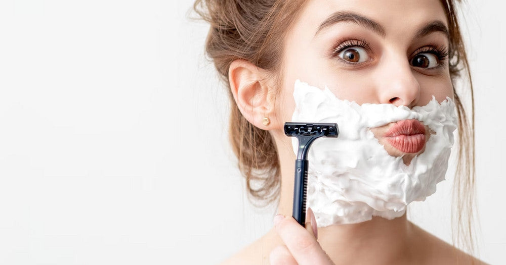 Schnurrbart-Schatten loswird: Methoden & Tipps