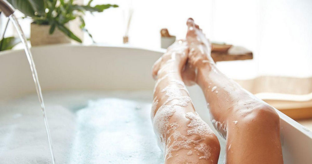 Darfst du nach dem Waxing duschen? Alles, was du wissen musst