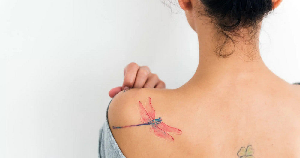 Kann man eine Laser-Haarentfernung über einer Tätowierung durchführen?