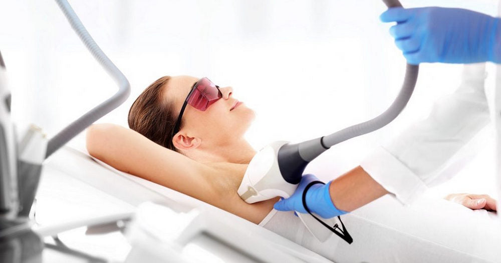 Wie behandelt man Verbrennungen bei der Laser Haarentfernung?