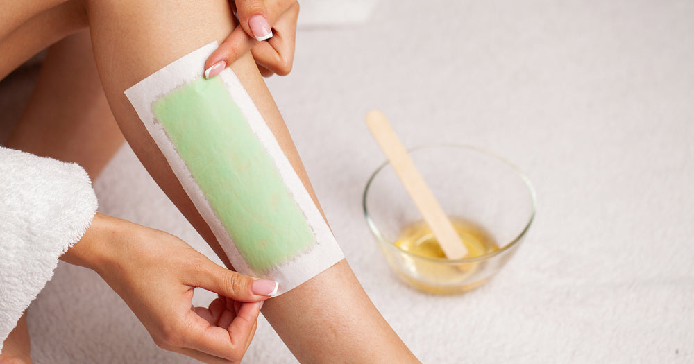 Wie macht man das Waxing weniger schmerzhaft? 10 Tipps!